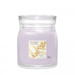 Yankee Candle Lumanare Parfumata Borcan Mediu Signature Lavender Bliss Yankee Candle Lumanare Parfumata Borcan Mediu Signature Lavender Bliss